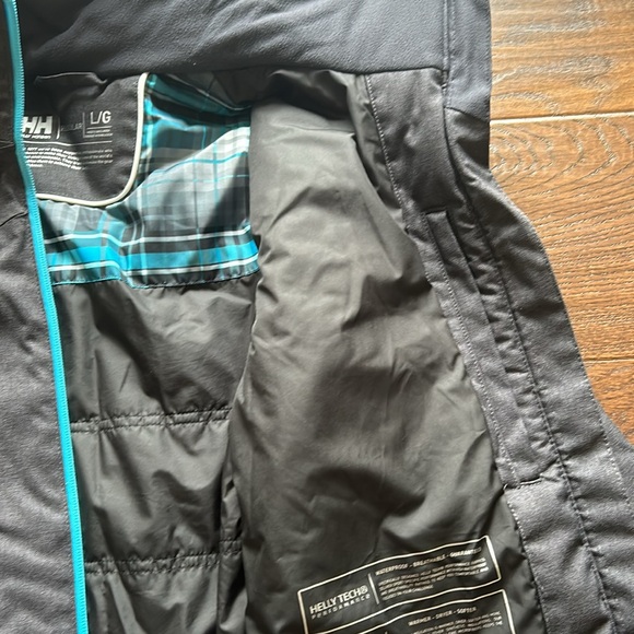 Helly Hansen Women’s Performance Winter Jacket - Picture 6 of 9